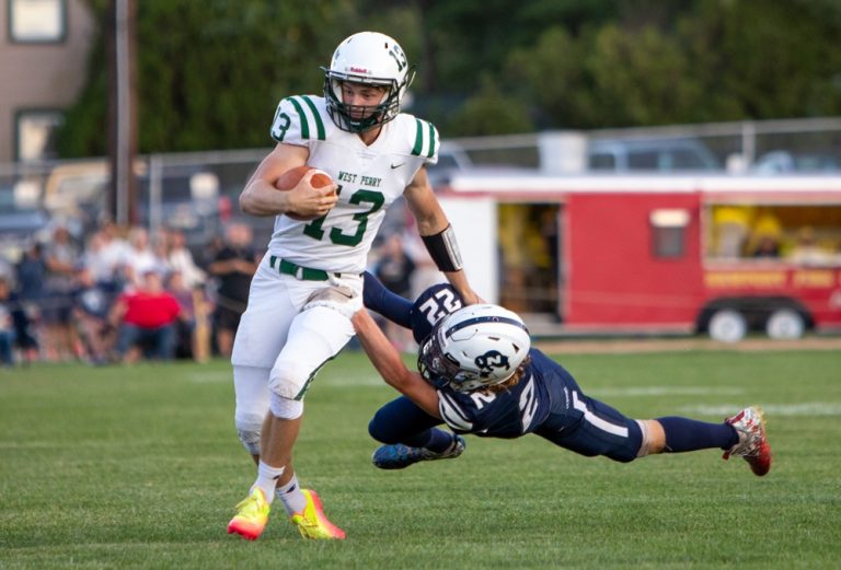 Mustangs Stampede Over Buffaloes, 41-7 to Claim PeCo Title